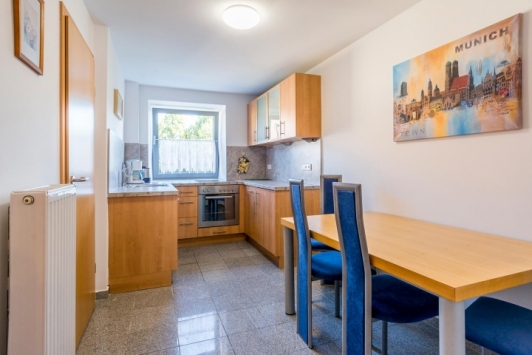 2 - Zimmer Wohnung möbliert